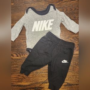 2 piece Nike set